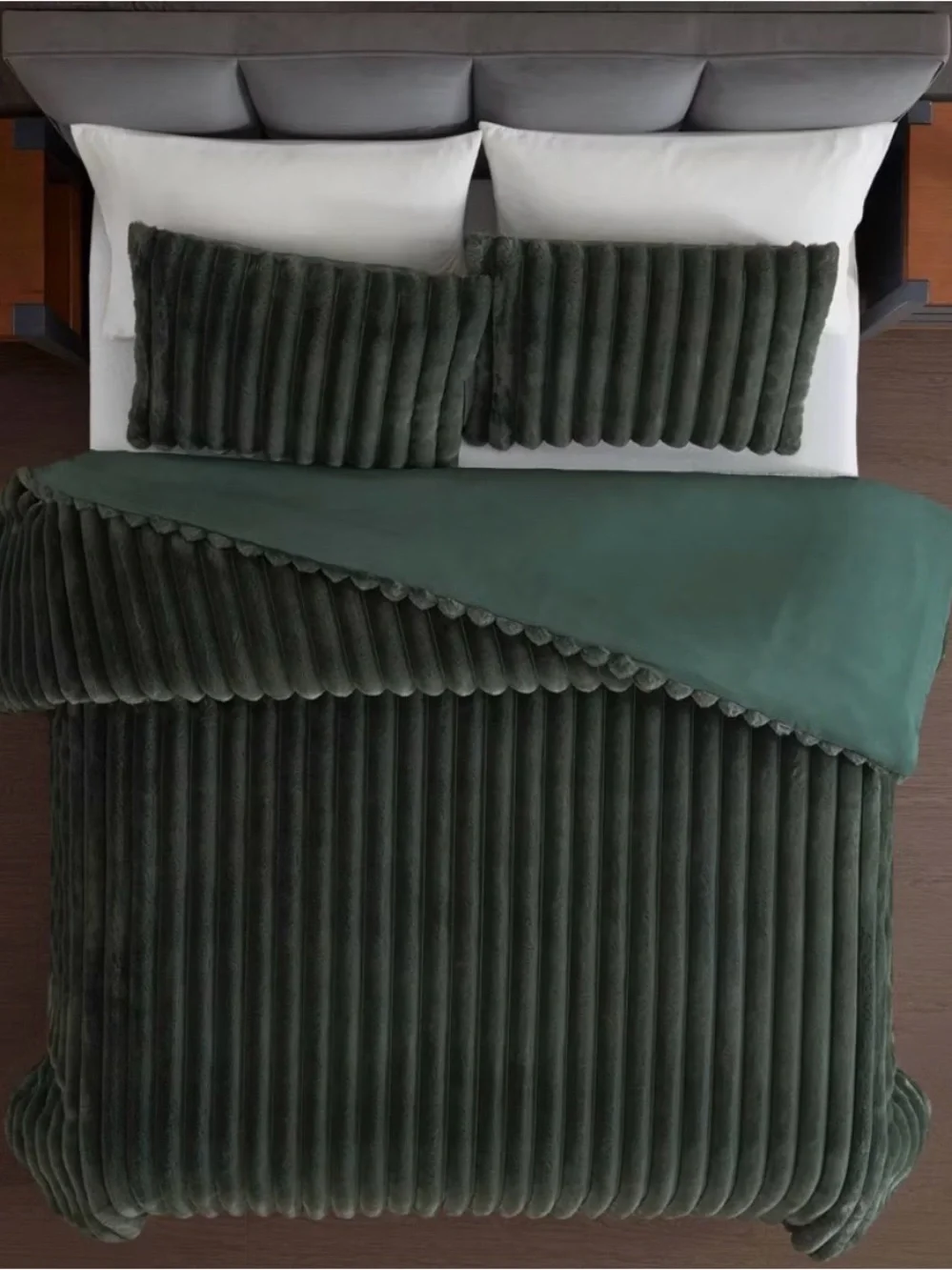 Hallmart Collectibles 3pc Comforter Set